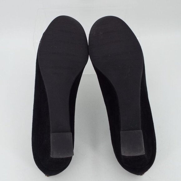 Stuart Weitzman Pleats Black Suede Wedge with Chain Bow Size 10N Narrow - Picture 8 of 16